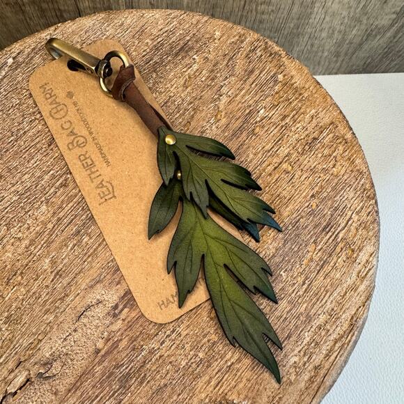 Leather Autumn Fall Purse Charm Oak Leaf Bag Charm Genuine Leather Keychain - Picture 5 of 9